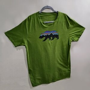 Patagonia Fitz Roy Mt Bear Men Short Sleeve Green Lg Cotton Pullover Crew Tshirt